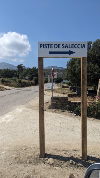 Accès de la piste de Saleccia et du Lotu